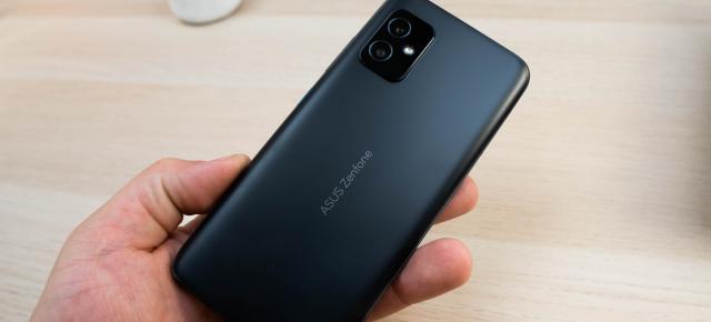 ASUS ZenFone 8: Hardware adecvat unui flagship din 2021, cu RAM din plin