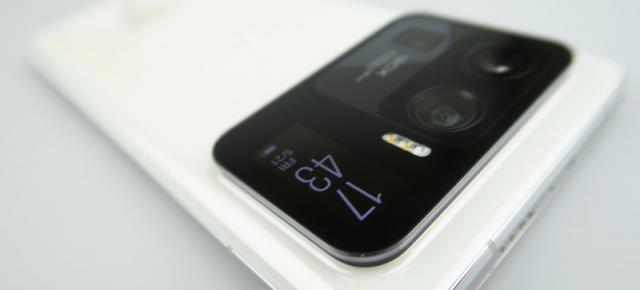 Ecranul secundar din spatele lui Xiaomi Mi 11 Ultra va beneficia de extra funcționalități, printre care și suport pentru înregistrare video 