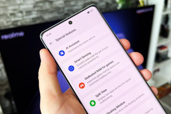 Realme GT 6: realme UI 5.0 aduce extra funcții AI, control prin gesturi în aer