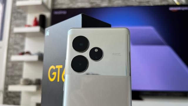 <b>Realme GT 6: Hardware de flagship-killer 2024, cu cel mai nou Snapdragon, mult RAM și stocare</b>Realme GT 6 face parte din noul val de smartphone-uri “flagship killer” echipate cu procesor Snapdragon 8s Gen3 și este al doilea model testat aici la Mobilissimo, după Edge 50 Ultra