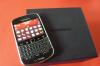 BlackBerry-Bold-Touch-9930-Unboxing_003.jpg