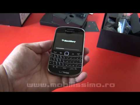 BlackBerry Bold Touch 9930 unboxing - Mobilissimo TV