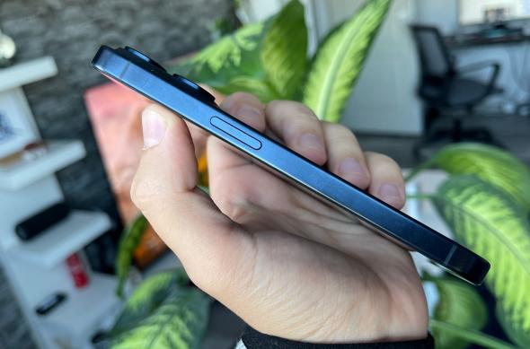 Apple iPhone 15 Pro - Unboxing: iPhone-15-Pro-Unboxing_015.jpg