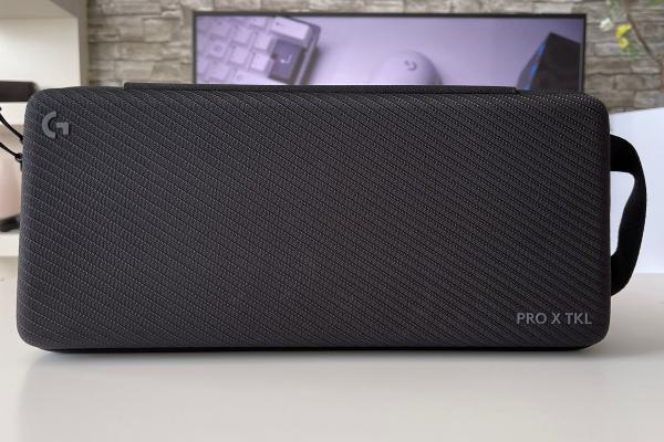 Logitech G PRO X TKL Lightspeed - Fotografii