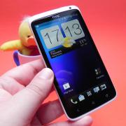 Review HTC One X - primul telefon quad-core din România, cu un design fantastic, cameră de invidiat, mici buguri inițiale (Video)