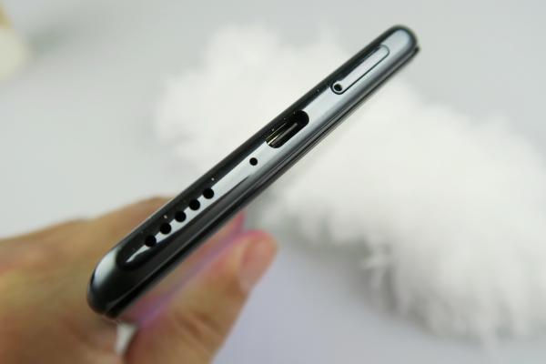 POCO F3: Baterie mai mică decât la POCO X3, dar mai generoasă cu autonomia