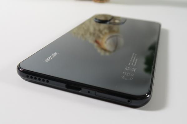 Xiaomi Mi 11 Lite 4G: Acustică stereo, ușor sub așteptări