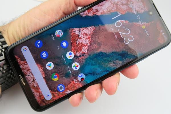 Nokia X20: Display IPS LCD acceptabil la utilizarea la interior