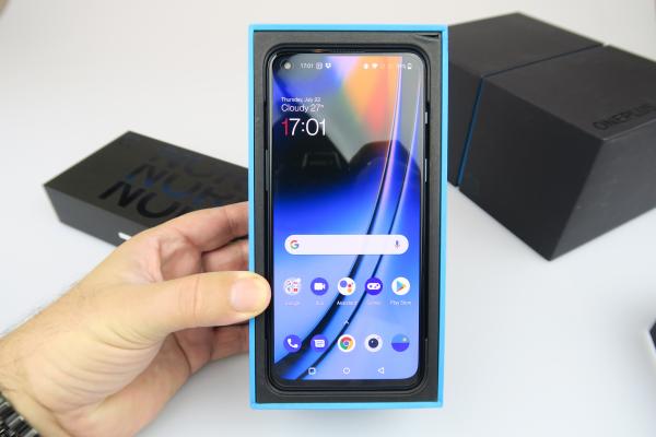 OnePlus Nord 2 5G: OS, UI, aplicaţii cu un OxygenOS acum cu cod sursă ColorOS