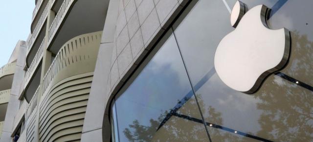 Apple va scana telefoanele utilizatorilor săi, căutând imagini cu copii abuzaţi pentru a le preda poliţiei