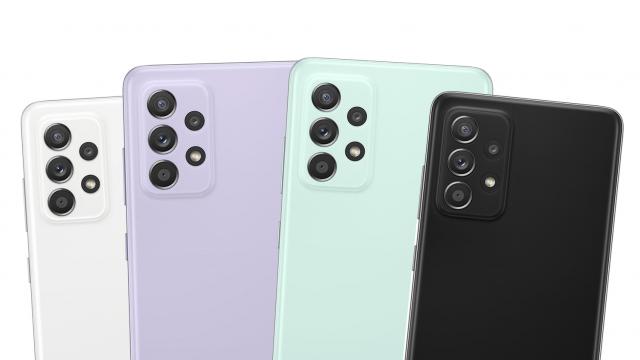<b>Primele randări ale lui Samsung Galaxy A52s 5G sunt aici și dezvăluie un design neschimbat, nuanță de verde mentă</b>Acest final de săptămână ne aduce iată și primele randări credibile pentru Samsung Galaxy A52s 5G, telefonul cu mici upgrade-uri pe care îl așteptăm dezvăluit undeva prin septembrie. Am avut parte de câteva leak-uri anterior