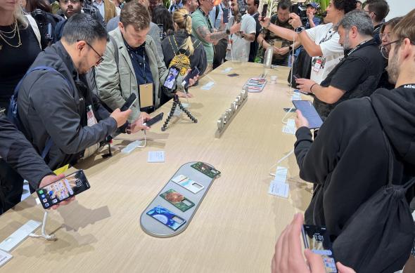 Honor Magic V2 - Fotografii Hands-On de la evenimente: HONOR-Magic-V2_001.jpg