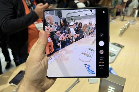 Honor Magic V2 - Fotografii Hands-On de la evenimente: HONOR-Magic-V2_022.jpg
