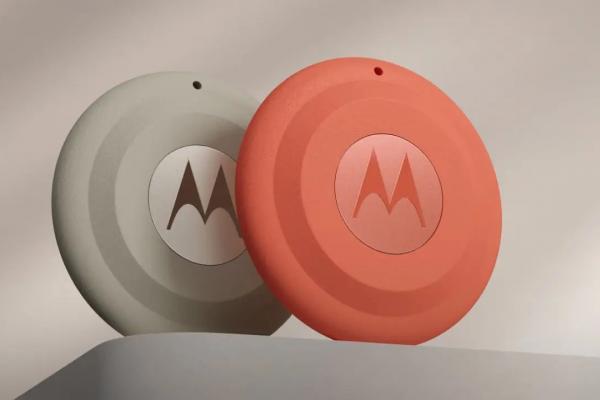 Motorola lansează Moto Tag 2: tracker cu autonomie de până la 600 de zile și localizare UWB mult mai precisă