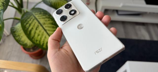 Motorola RAZR Fold: Benchmark-uri în linie cu fratele Signature, asigurate de Snapdragon 8 Gen5