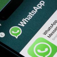 Nu vrei reclame în WhatsApp? Meta testează un abonament lunar care le elimină