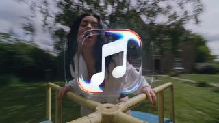 Adio, roșu! Apple Music adoptă o pictogramă alb-negru și își actualizează imaginea pe toate platformele
