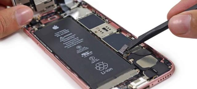 Criza memoriilor RAM lovește industria telefoanelor: producătorii chinezi reciclează cipuri vechi de 5-6 ani