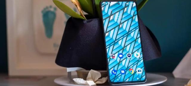 Motorola Edge 30 Lite are designul dezvăluit înainte de debut; O randare cu telefonul își face apariția pe web
