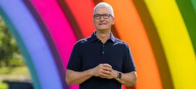 Tim Cook spune că Apple Intelligence va rămâne gratuit, cel puțin pentru moment