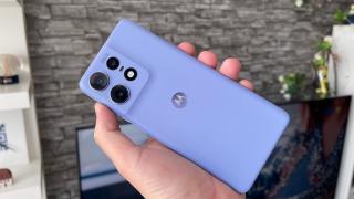Turul Magazinelor #1485: Telefon Motorola de top sub 2000 lei, iPad-uri noi şi ieftine, bandă de alergat pentru tot poporul