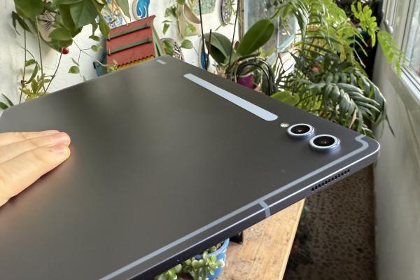 Samsung Galaxy Tab S10 Ultra: Acustica quad e reverberantă, plină de bas
