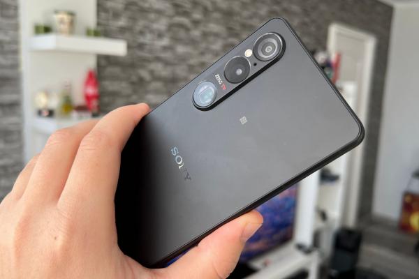 Sony Xperia 1 VI: Spunem adio formatului "telefomandă", un telefon mai comod de ținut în mână